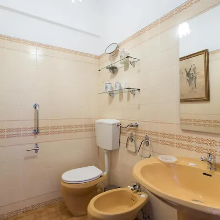 Feels Like Campo De Ourique Spacious Flat With Balcony アパート *